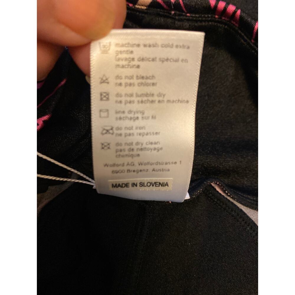 Brand New Wolford Women's Size XS Multicolor Black Biker Shorts Shapewear - Picture 6 of 6